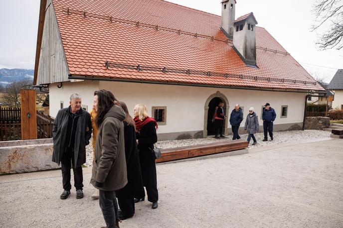 Prešernova rojstna hiša | V petek so v Vrbi odprli prenovljeno rojstno hišo pesnika Franceta Prešerna in rekonstruirano gospodarsko poslopje. | Foto STA