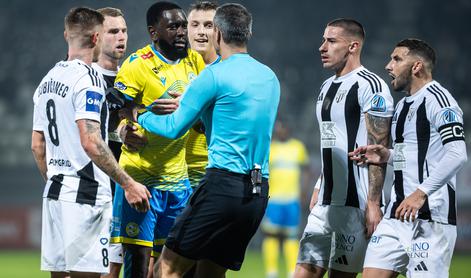 V živo: pestro na Fazaneriji. Neprepričljiva Olimpija lovi pot iz krize.