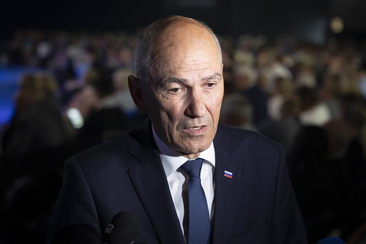 Premier Golob je imel prav, ko je rekel, da bo ravnanje SDS največ povedalo o njih samih. | Foto: Bojan Puhek