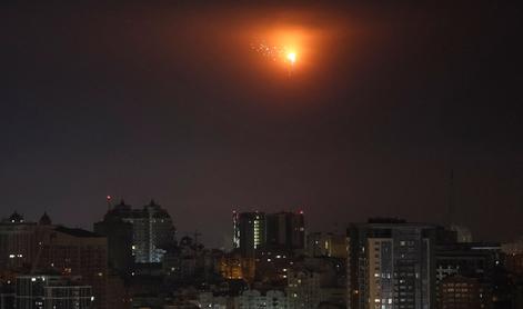 Ukrajina in Rusija s smrtonosnimi medsebojnimi napadi