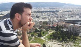 Slovenec v Atenah: Najprej smo mislili, da je saharski pesek #video