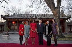 Michelle Obama in hčerki na Kitajskem kot z modne revije (foto)