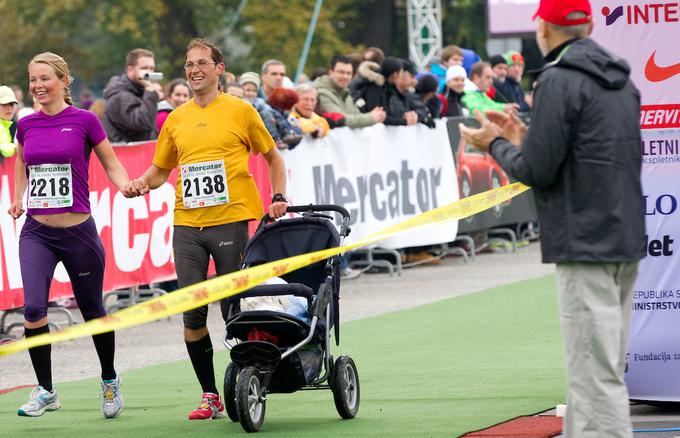 Z nekaj domišljije in volje lahko "tečete" tudi z malčkom. | Foto: Sportida