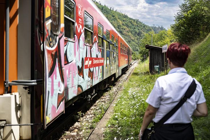Postanek na postajališču Sveti Danijel | Foto: Ana Kovač