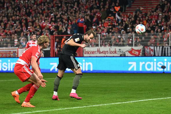 Končan sanjski niz Bayerna, Kane rešil vsaj točko