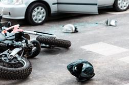 V prometni nesreči v Šentjanžu umrl 35-letni motorist