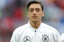 Özil zaradi "nespoštovanja in rasizma" nič več za Nemčijo