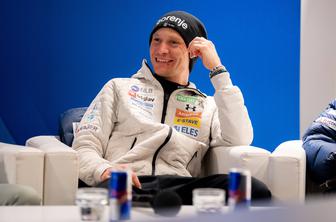 Prevc spet zablestel z najdaljšim skokom, a se zmage veseli Lanišek