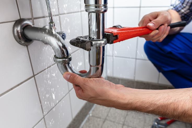 Pri izlivu vode je hitrost ukrepanja ključnega pomena. | Foto: Shutterstock