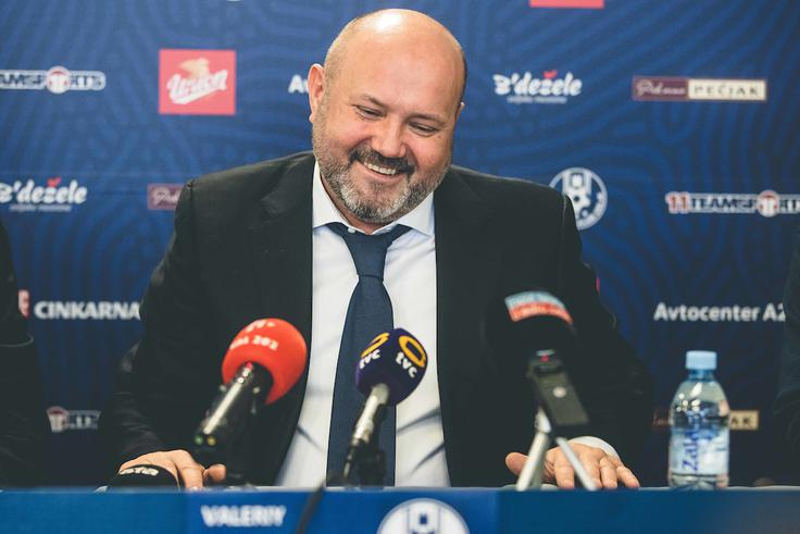 Generalni direktor NK Celje Valerij Kolotilo ne skriva, da ima s celjskim klubom visoke cilje. V zadnjih dveh sezonah rezultatsko ni bil uspešen, v tej sezoni pa gre Celjanom bistveno bolje, saj na lestvici gledajo v hrbet le Olimpiji. | Foto: Grega Valančič/Sportida