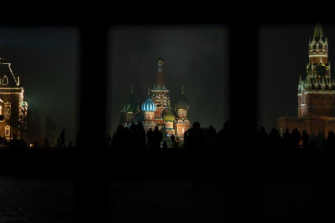 Kremelj, Moskva | Tajne operacije širjenja kremeljske propagande so v Rusiji potrebne precej manj. Kremelj ima namreč tako rekoč popoln nadzor nad vsemi največjimi mediji in komunikacijski kanali v državi. | Foto Unsplash