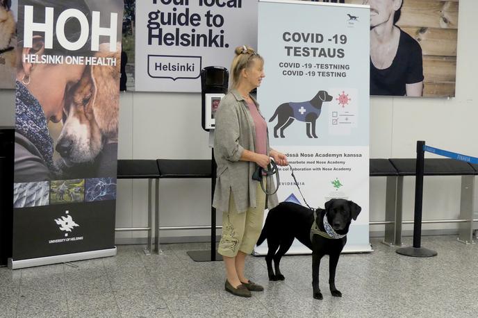 Helsinki, letališče, psi, vohanje | Na letališču finske prestolnice so na delu novi "epidemiologi". | Foto Reuters