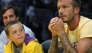David Beckham in sin Brooklyn udeležena v avtomobilski nesreči