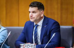 Stevanović razkril, kdaj naj bi odšli na referendum o interventnem zakonu #video