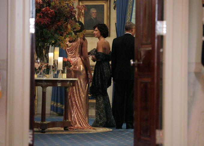 Agnese Landini se pogovarja z Michelle Obama. | Foto: Reuters