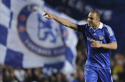 Chelsea podaljšal še z Alexom