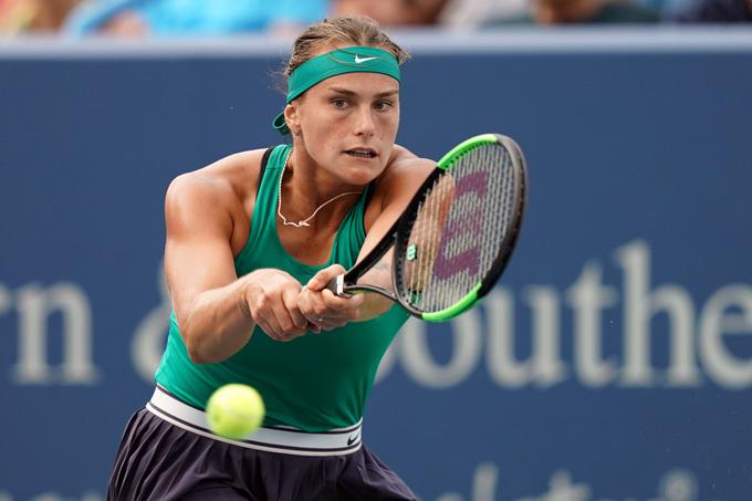 Aryna Sabalenka je izločila peto nosilko in se bo v finalu pomerila s Carlo Suarez. | Foto: Reuters