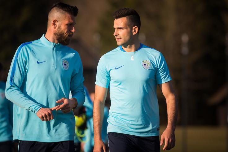 V zadnjem času v reprezentanci v ožji obrambi igra skupaj z Miralom Samardžićem. | Foto: Žiga Zupan/Sportida
