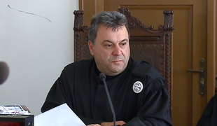 Zoper Radonjića ovadba zaradi suma krive ovadbe, vrhovno sodišče od sodnikov zahteva etično ravnanje