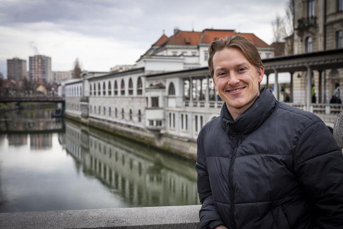 Američan Aaron Arnold: Prepričanje Američanov je, da te tvoje delo definira #video