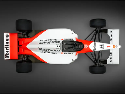 Med 10 in 13 milijoni evrov? Na prodaj je legendarna formula Ayrtona Senne. #foto