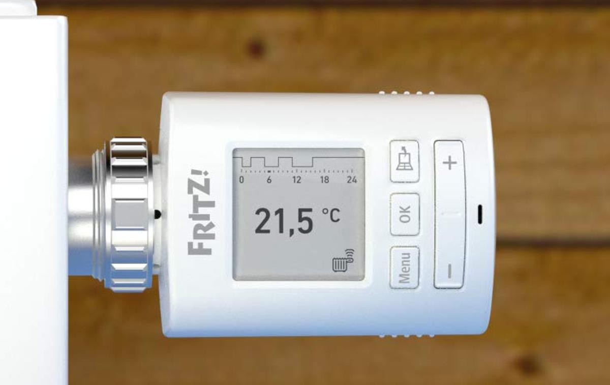 FRITZ!DECT 301, pametni dom, AVM, pametni termostat | Pametni radiatorski termostat FRITZ!DECT 301 omogoča natančno spremljanje, nastavljanje in uravnavanje temperature prostora, nastavljivi urniki pa omogočajo tudi precej avtomatizacije.