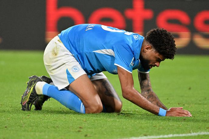 Napoliju se je zalomilo, Inter mu diha za ovratnik