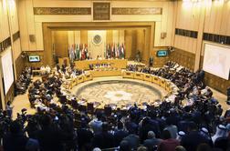 Arabski voditelji z dogovorom o skupnih vojaških silah