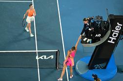 Sabalenka ekspresno v finale Melbourna, a brez rokovanja s Svitolino