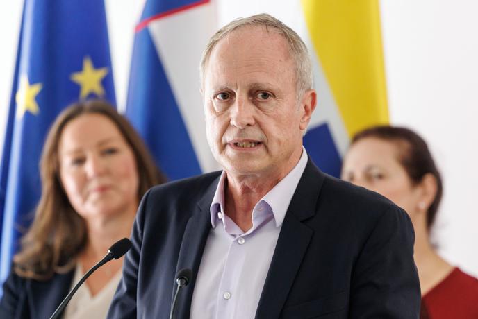 Prvič v politiki: je to človek, ki lahko zamenja Zorana Jankovića?