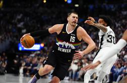 Jokić in Wembanyama pripravila šov, ki je bil odločen šele v podaljšku