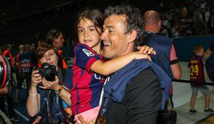 Srce parajoči prizori po finalu: Luis Enrique se je poklonil pokojni hčerki