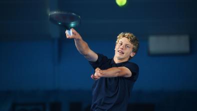 Slovenski teniški up, ki je navdušil na mladinskem turnirju v Wimbledonu #video