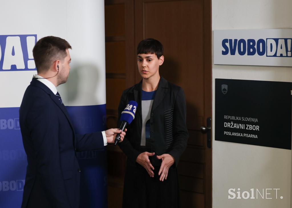 Gibanje Svoboda. Referendum.