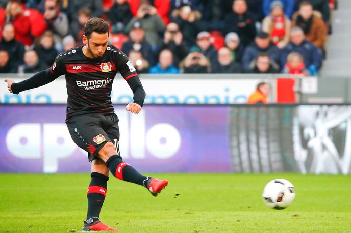 Hakan Calhanoglu | Foto Reuters