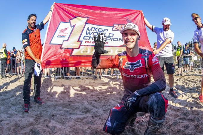 Slovenski junak v motokrosu Tim Gajser (Honda) je postal svetovni prvak že dve dirki pred koncem. To si je zagotovil na VN Finske. Najboljši na svetu v razredu MXGP je postal že petič!  | Foto: Honda Racing/ShotbyBavo