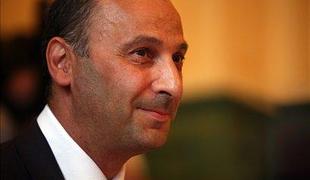 Postojnska jama: nacionalni interes, naložba ali vendarle oboje?