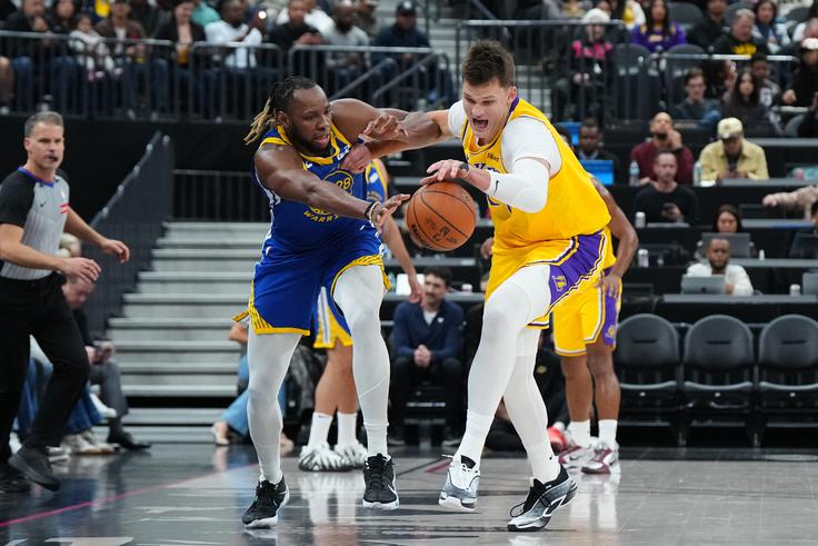 Walker Kessler je dočakal debi v dresu Lakersov. | Foto: Reuters