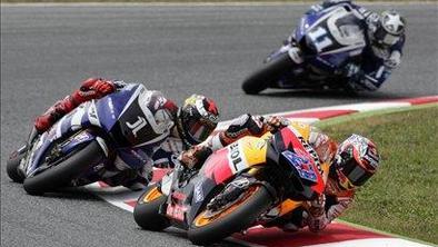 MotoGP dirkači proti Motegiju