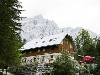 Kako v dolino Vrata in na Vršič z javnim prevozom