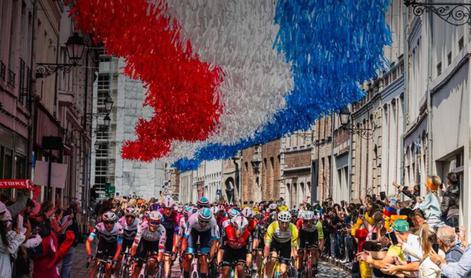 Groupama poglablja svojo zavezanost kolesarstvu kot uradni partner Dirke po Franciji in ženske Dirke po Franciji avec Zwift