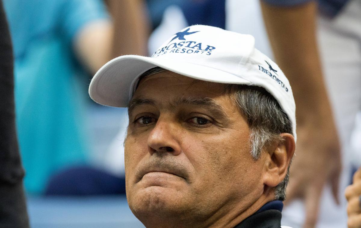 Toni Nadal | Toni Nadal priporoča igranje z manjšimi teniškimi loparji.  | Foto Guliverimage