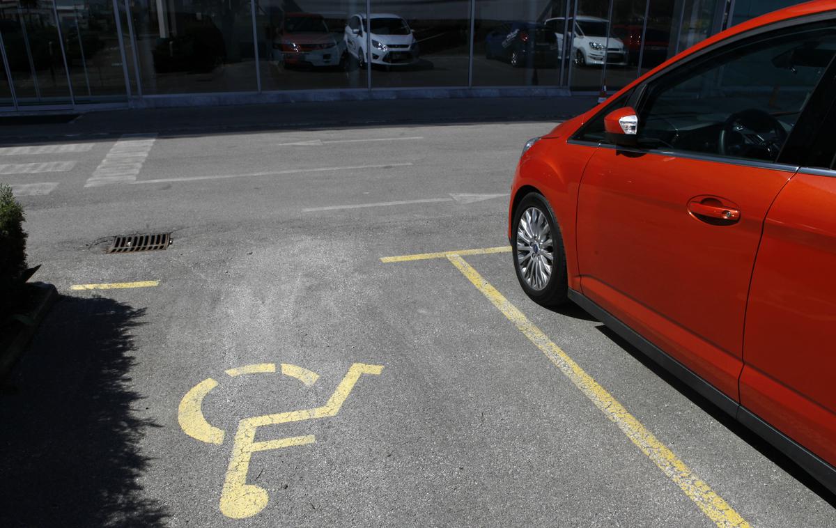 Parkirno mesto za invalide | Foto STA