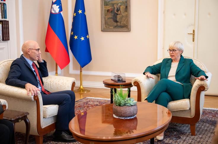 Pirc Musar mu je zagotovila, da Slovenija ostaja zavezana univerzalnosti, nedeljivosti in enakosti vseh človekovih pravic.  | Foto: STA