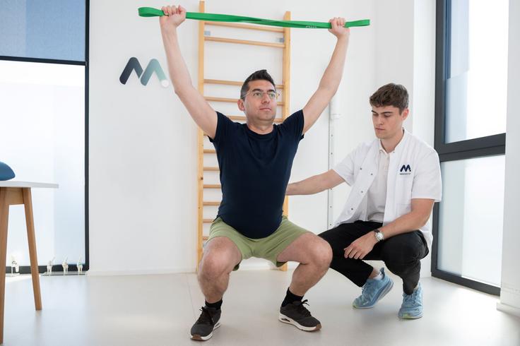 Medicofit_bolečine v kolku_kinezioterapija | Foto: Medicofit