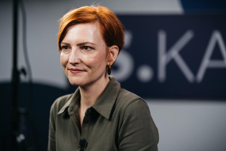 Asta Vrečko je odgovarjala tudi na vprašanje o možnosti sodelovanja Levice v skupni vladi z NSi in Demokrati. Kot je dejala, se v skupni vladi z NSi ne vidijo. | Foto: Jan Lukanović