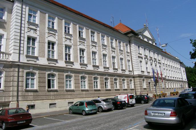 Mestna občina Maribor | Letošnji proračun je bil za današnjo sejo predlagan v višini 190,9 milijona evrov, kar je za okoli 1,7 milijona evrov manj kot v prvi obravnavi. | Foto STA