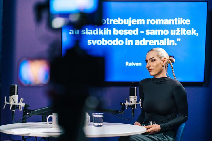 "V osnovni šoli je bilo veliko 'bullyjinga', ampak bila sem zelo borbena," je povedala Raiven. | Foto: Jan Lukanović