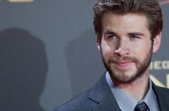 Po ločitvi od Miley Cyrus je spet našel ljubezen: Liam Hemsworth se je zaročil