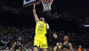 Fenerbahče z obrambo do lovorike, Jasikevičius v solzah
